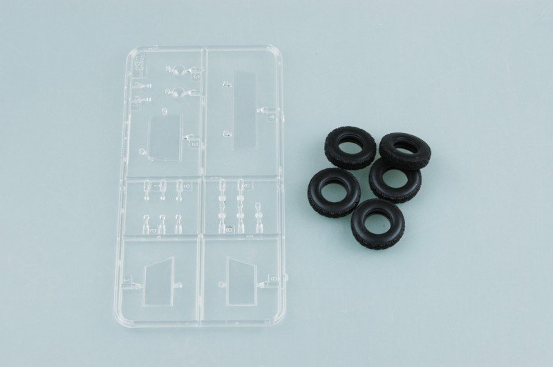 Hobby Boss 82448 Defender 110 Hardtop 1/35 – immagine 10