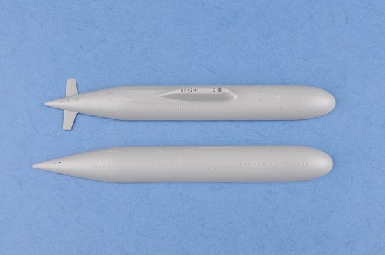 Hobby Boss 83525 Russian Navy SSN Akula Class Attack Submarine 1/350 – imagen 4