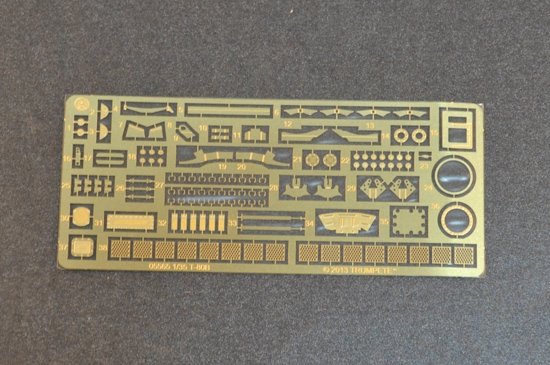 Trumpeter 05565 Char de combat principal russe T-80B (1/35) – image 5