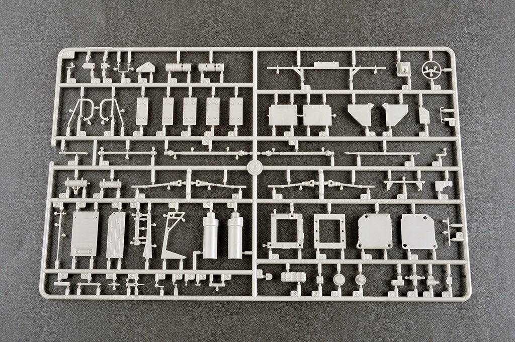 Trumpeter 01082 15U175 TEL of RS-12M1 Topol-M ICBM complex 1/35 – Bild 12