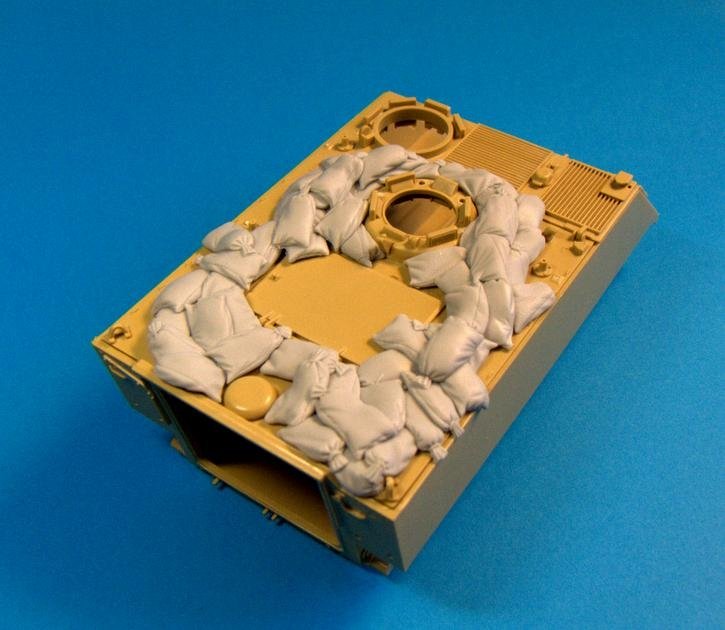 Panzer Art RE35-158 Sand armor for IDF M113 APC 1/35 – image 2