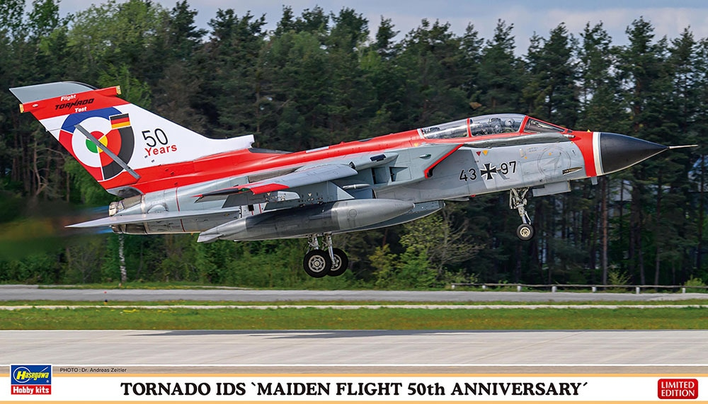 Hasegawa 02479 Tornado IDS Maiden Flight 50th Anniversary 1/72