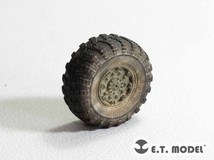 E.T. Model ER35-060 Soviet SS-23 Spider Tactical Ballsitic Missile Weighted Road Wheels For HOBBYBOSS 85505 1/35 – immagine 2