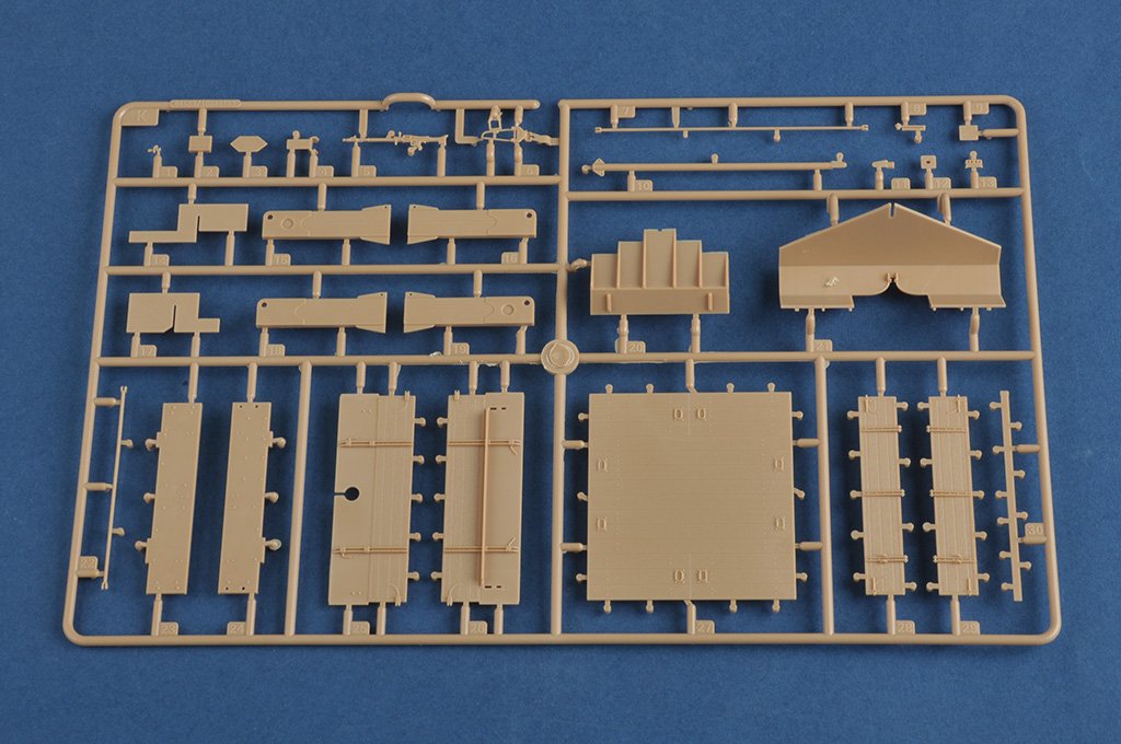 Hobby Boss 84554 German Sd.Kfz.179 Bergepanther Ausf.G Late Version 1/35 – imagen 6