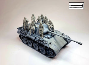 Ardennes Miniature 35023 GERMAN SOLDIER 1944 1/35 – Bild 4