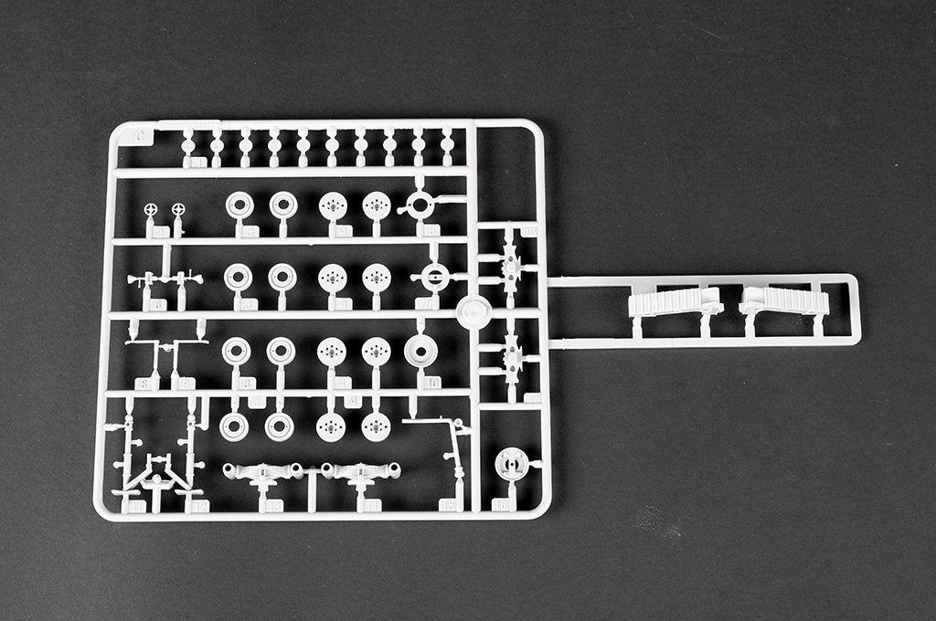 Trumpeter 07195 MAZ-537G Late production type with MAZ/ChMZAP-5247G semitrailer 1/72 – imagen 11