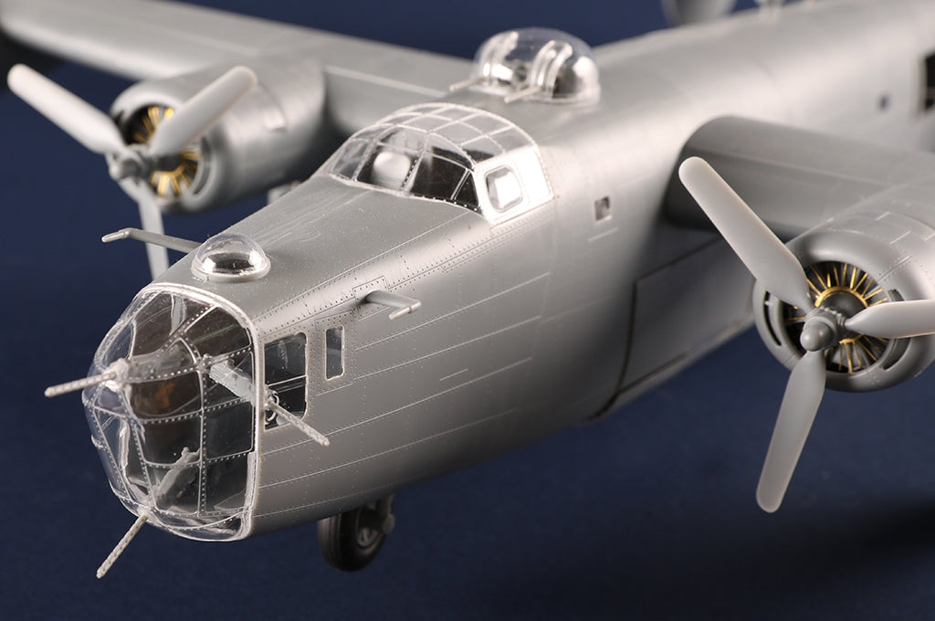 Hobby Boss 81775 US B-24D Liberator 1/48 – imagen 13