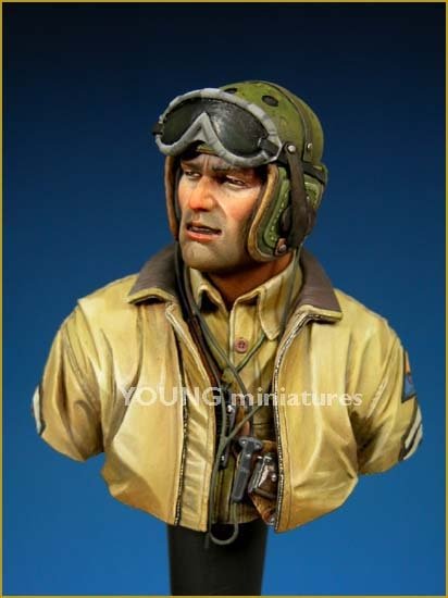 Young Miniatures YM1808 U.S. TANK CREW Europe WWII 1/10 – immagine 2