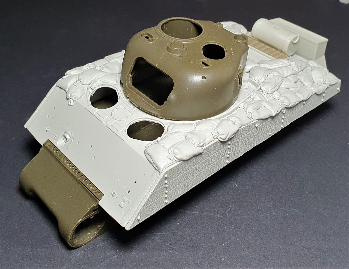 Panzer Art RE35-700 Iwo-Jima M4A3 “Sherman” conversion set 1/35