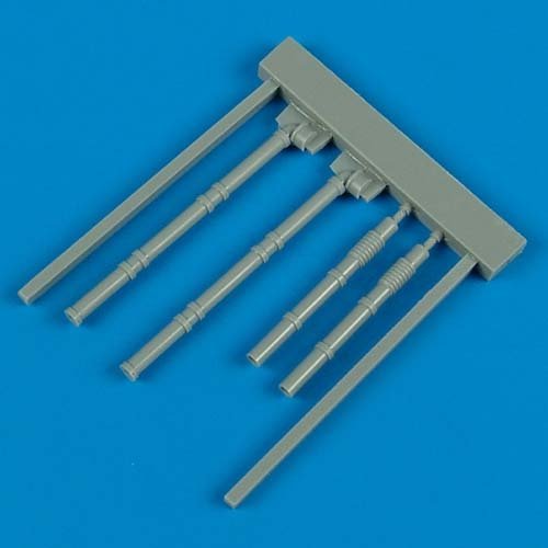 Quickboost QB48208 Wellington fuel outlet pipe - closed flaps Trumpeter 1/48