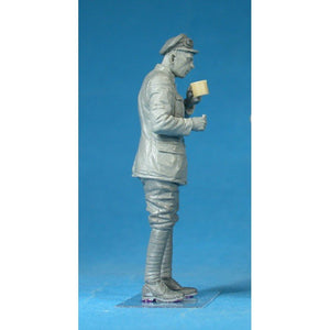 Copper State Models F35-002 British Armoured Car Division Serviceman on Tea Break 1/35 – imagen 2