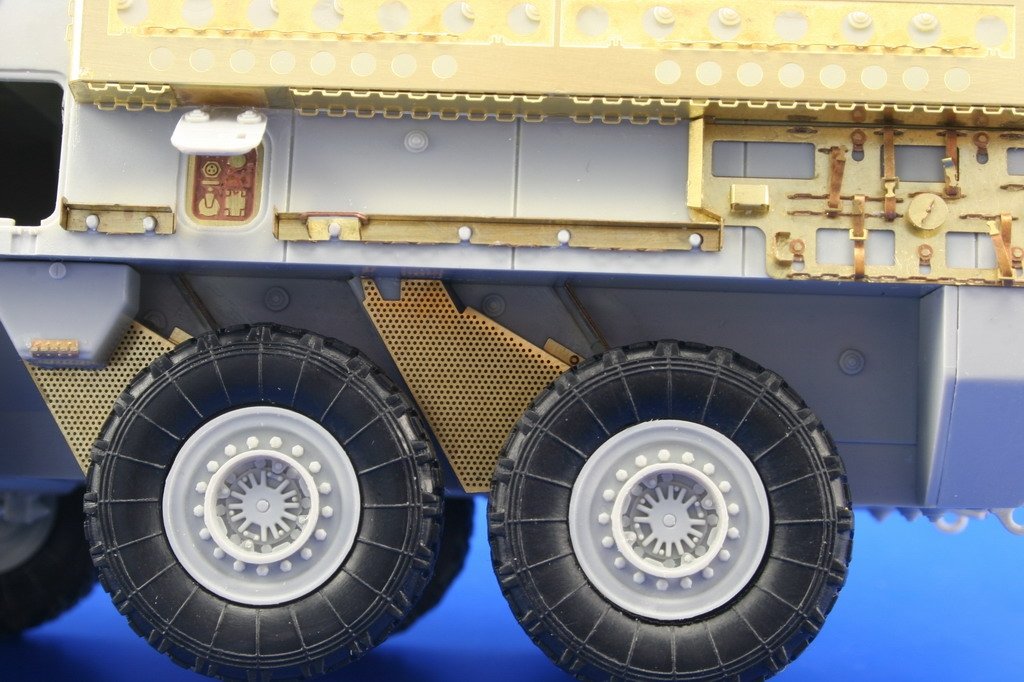 Eduard 35991 M-1126 Mounted rack and belts 1/35 Trumpeter – imagen 14