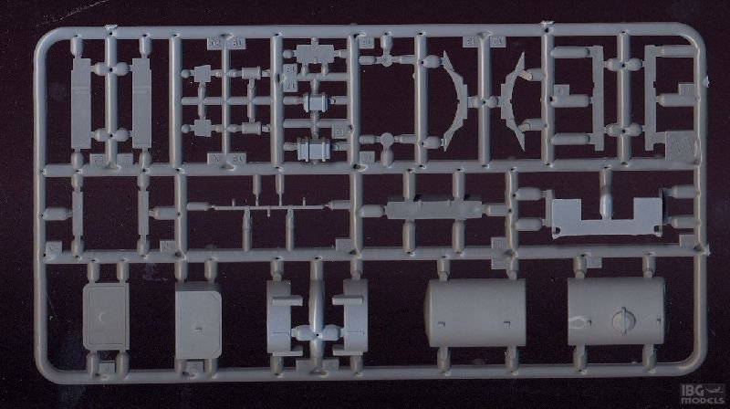 IBG 72016 Chevrolet C15A No.11 Cab Watertank 1/72 – imagen 3