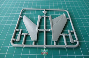 Modelsvit 72005 Sukhoi Su-7U (Trainer) 1/72 – immagine 4