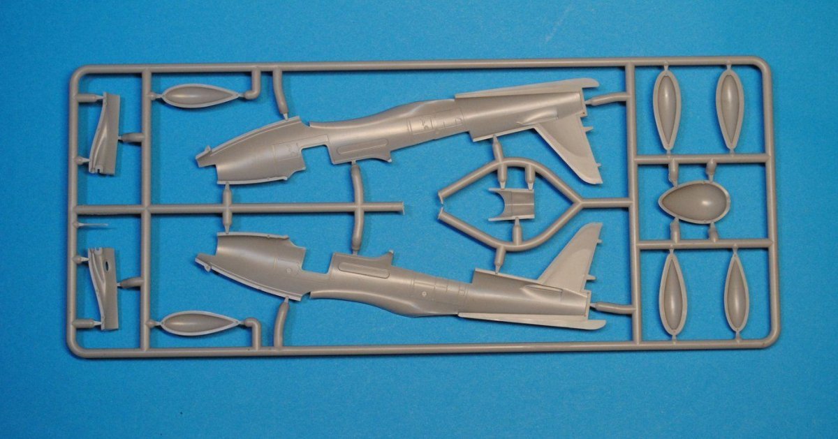 Dora Wings 72005 Bell P-63E-1-BE Kingcobra 1/72 – imagen 7