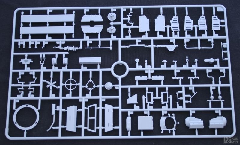 IBG 35021 Marmon-Herrington Mk.I 1/35 – image 2