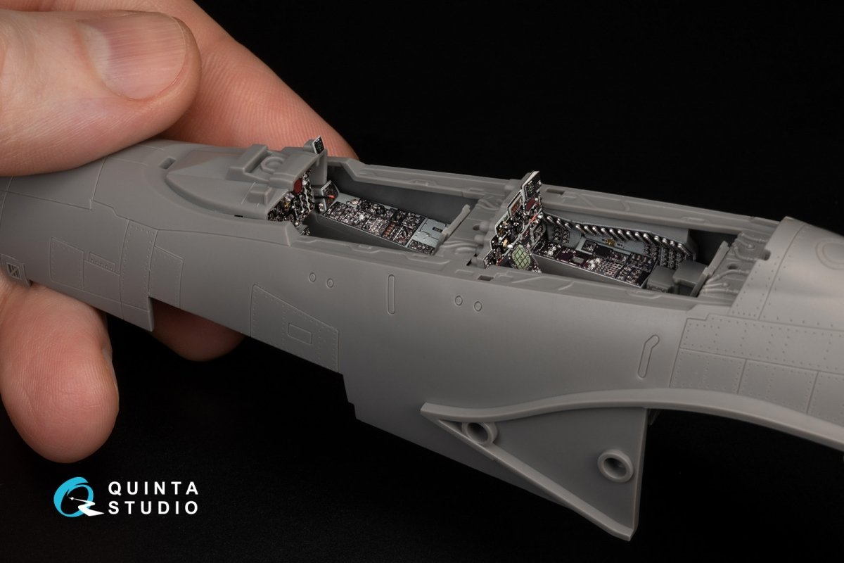 Quinta Studio QDS-48371 F-4E with DMAS 3D-Printed &amp;amp; coloured Interior on decal paper (Meng) (Small version) 1/48 – Bild 13