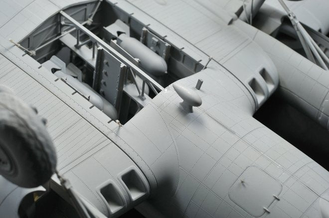 HK Models 01E04 B-17 Flying Fortress F and G 1/32 – imagen 4