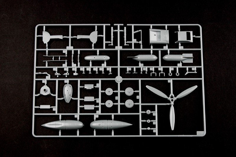 Trumpeter 02290 German IIWW fighter Messerschmitt Bf 109E-4/Trop 1/32 – imagen 6