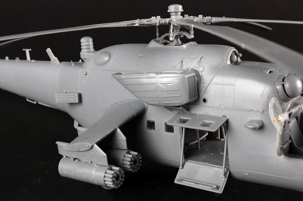 Trumpeter 05830 Mi-35M Hind-E 1/48 – imagen 15