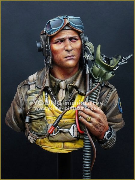 Young Miniatures YM1856 Pilote de chasse USAAF 1944 1/10 – image 2
