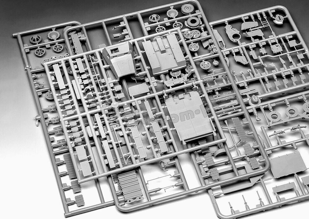 Revell 63293 sWS with Flak 43 and Sd.Ah. 58 Ammo Trailer Model Set 1/72 – imagen 7