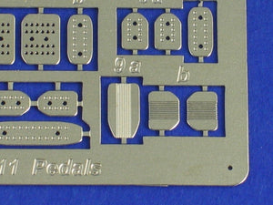 Aber 24011 Car Pedals (1/24) – image 3