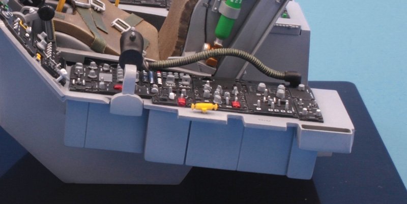 Italeri 2990 F-16 Cockpit 1/12 – zdjęcie 8