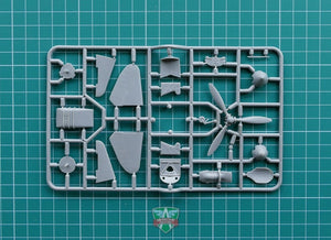 Modelsvit 4802 Yak-1 Soviet fighter on skis 1/48 – Bild 5