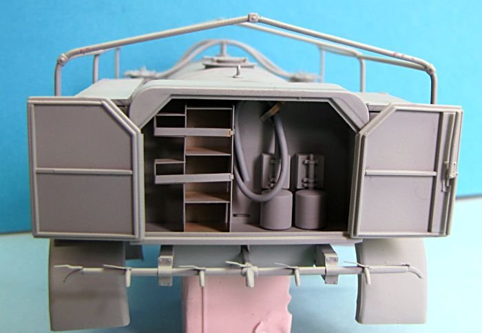 Mirror Models 35165 CMP CHEVROLET C60L WATER TRUCK 1/35 – imagen 4