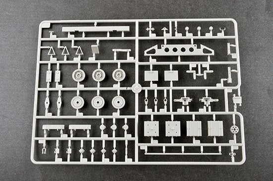 Trumpeter 01065 MAZ-537G Late Production type with ChMZAP-9990 semi-trailer 1/35 – imagen 11