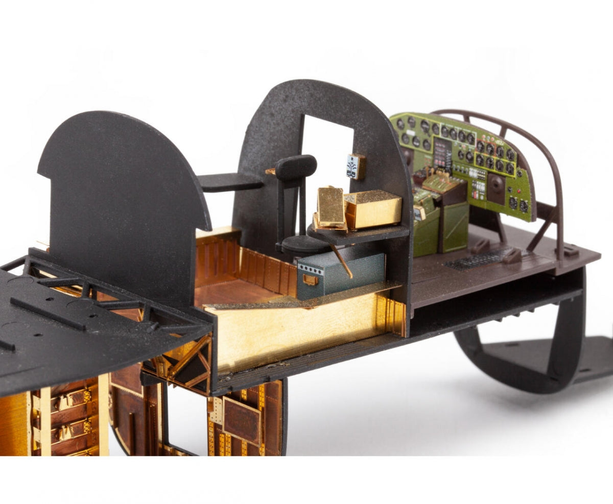 Eduard 491519 B-24D radio compartment HOBBY BOSS 1/48 – Bild 3