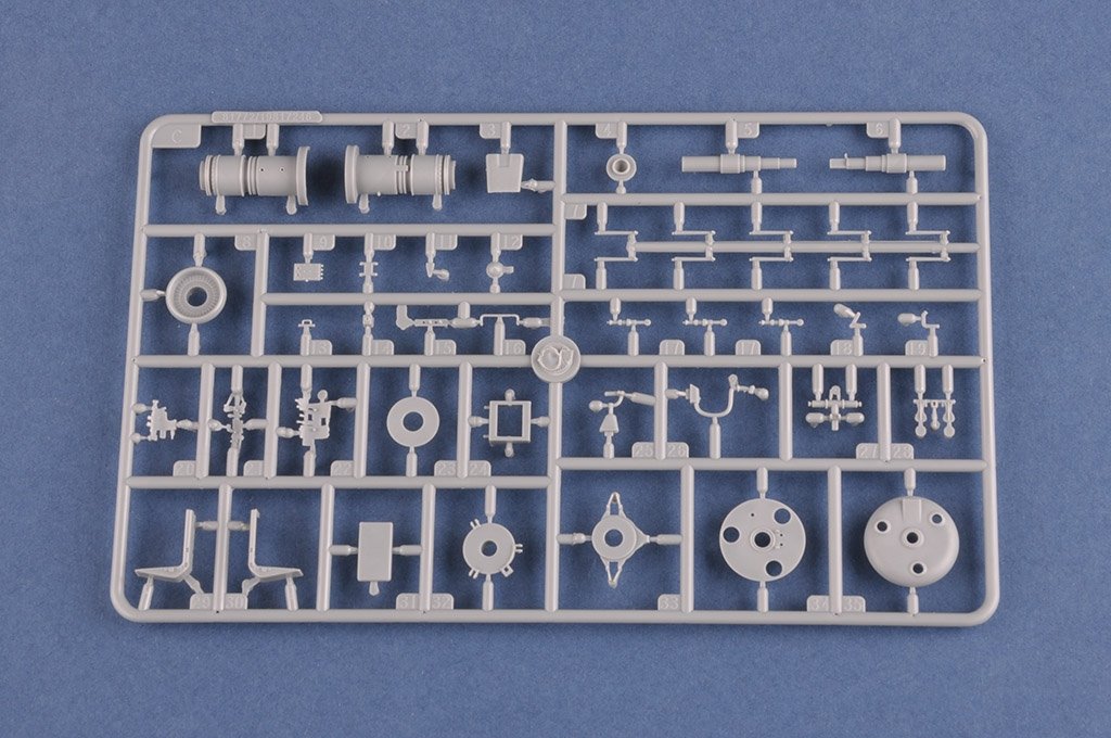 Hobby Boss 81773 CH-47D CHINOOK 1/48 – image 10