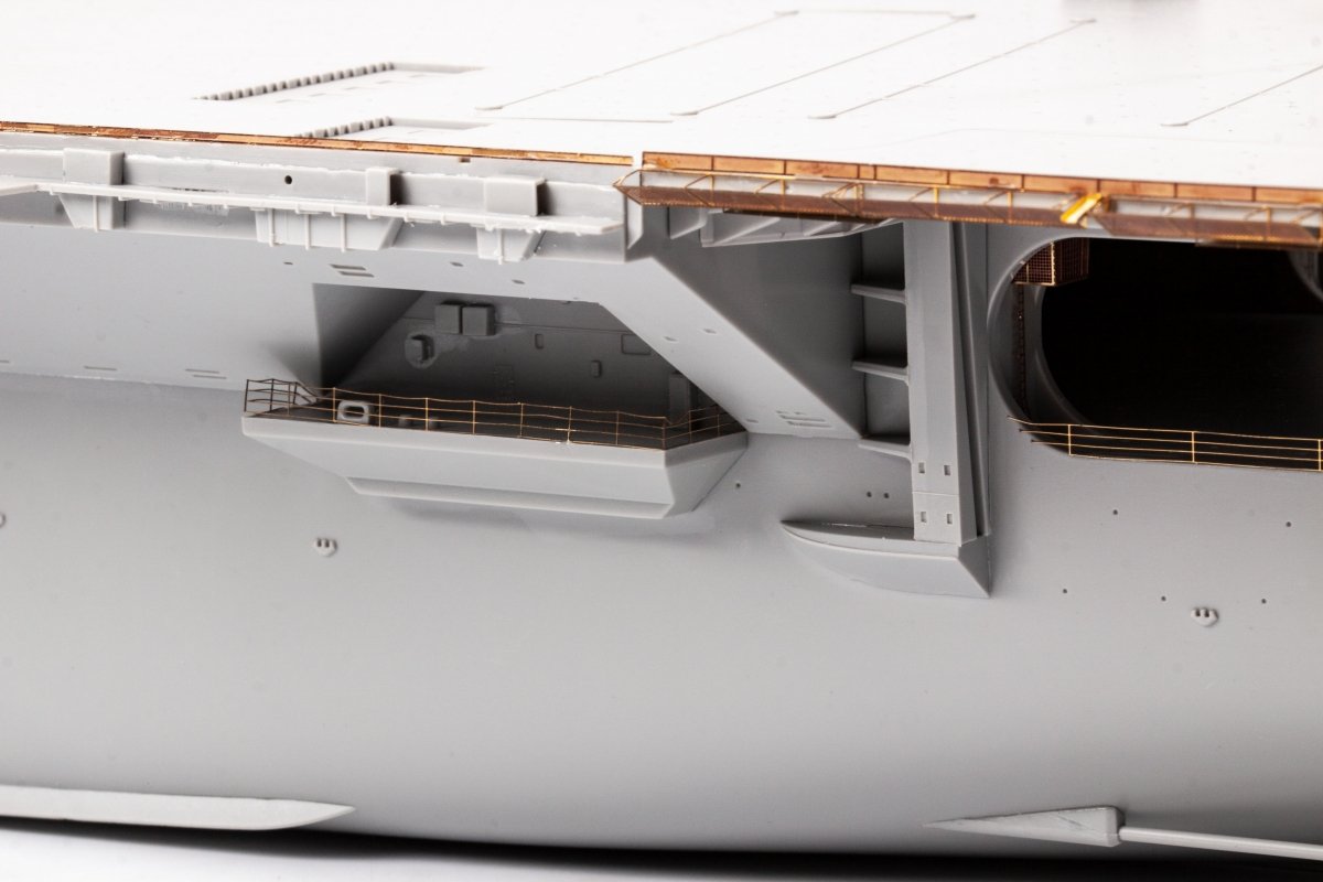 Eduard 53283 USS Constellation CV-64 partie 3 - rambardes et filets de sécurité TRUMPETER 1/350 – image 13