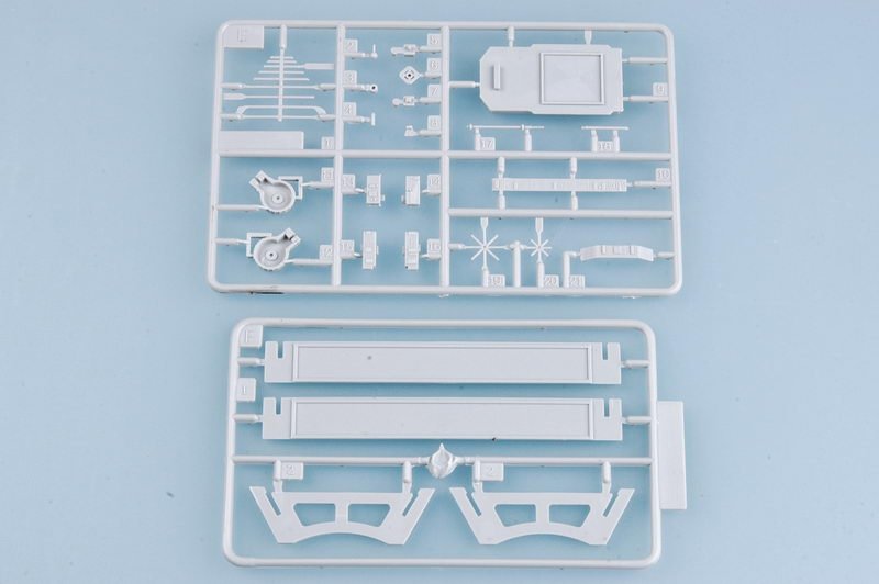 Trumpeter 05719 USS MOUNT WHITNEY LCC-20 1997 1/700 – image 8