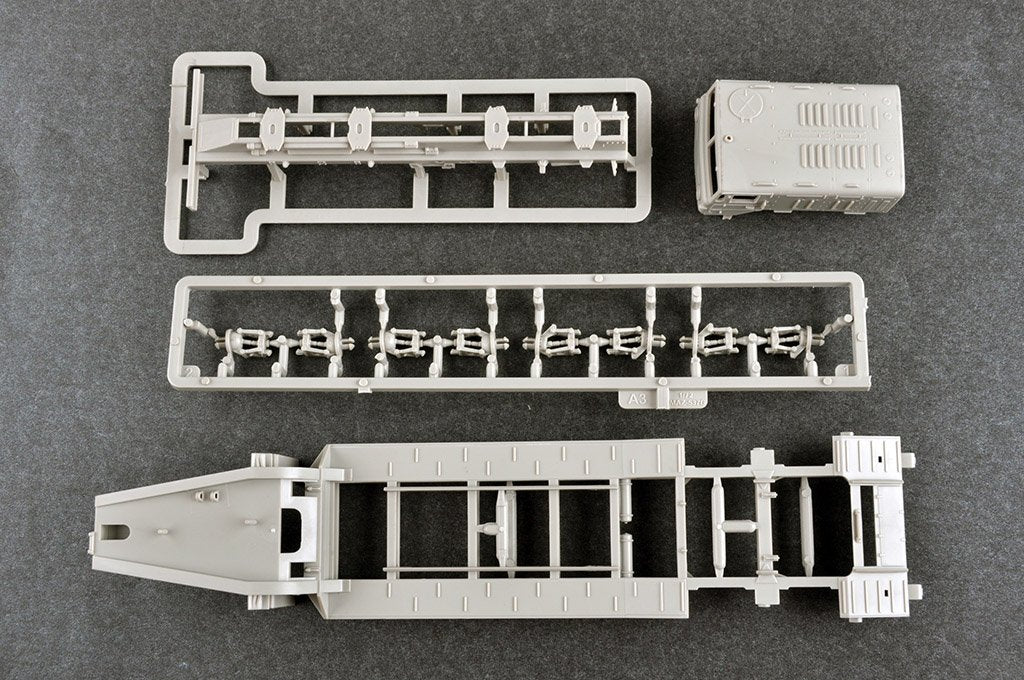 Trumpeter 07194 MAZ-537G intermediate type with MAZ/ChMZAP 5247G semi-trailer 1/72 – zdjęcie 5