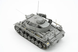 Border Model BT-048 Pz.Bef.Wg.III Ausf.K 2in1 avec Schürzen 1/35 – image 10
