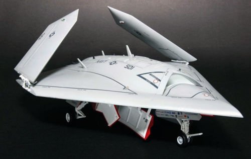Freedom 18001 U.S Navy UCAS X-47B 1/48 – Bild 5