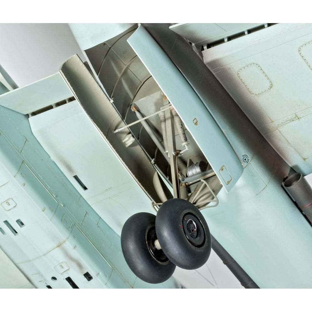Revell 03928 Heinkel He-219 A-O Nightfighter 1/32 – imagen 4