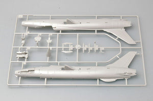 Trumpeter 01617 F-105D Thunderchief 1/72 – imagen 7