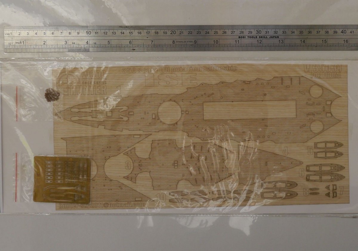 Wood Hunter W35031 Wood deck IJN Ise Aircraft Battleship for Fujimi 1/350 – zdjęcie 2