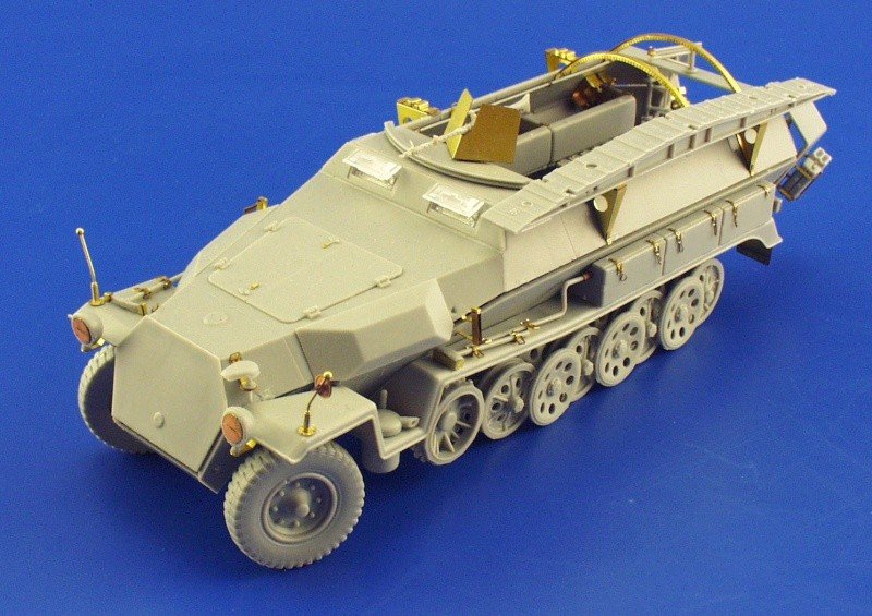 Eduard 35795 Sd. Kfz.251/7 Ausf. C Pioneerwagen 1/35 Dragon – immagine 5