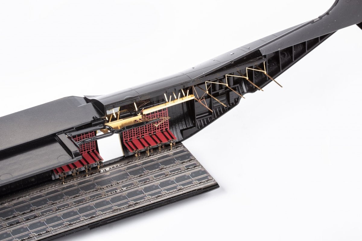 Eduard 73760 C-130J-30 cargo floor ZVEZDA 1/72 – imagen 4