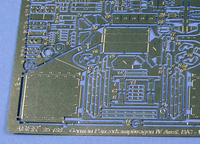 Aber 35188 German medium tank Pz.Kpfw. IV, Ausf.B/C - vol.1 - basic set 1/35 – imagen 2