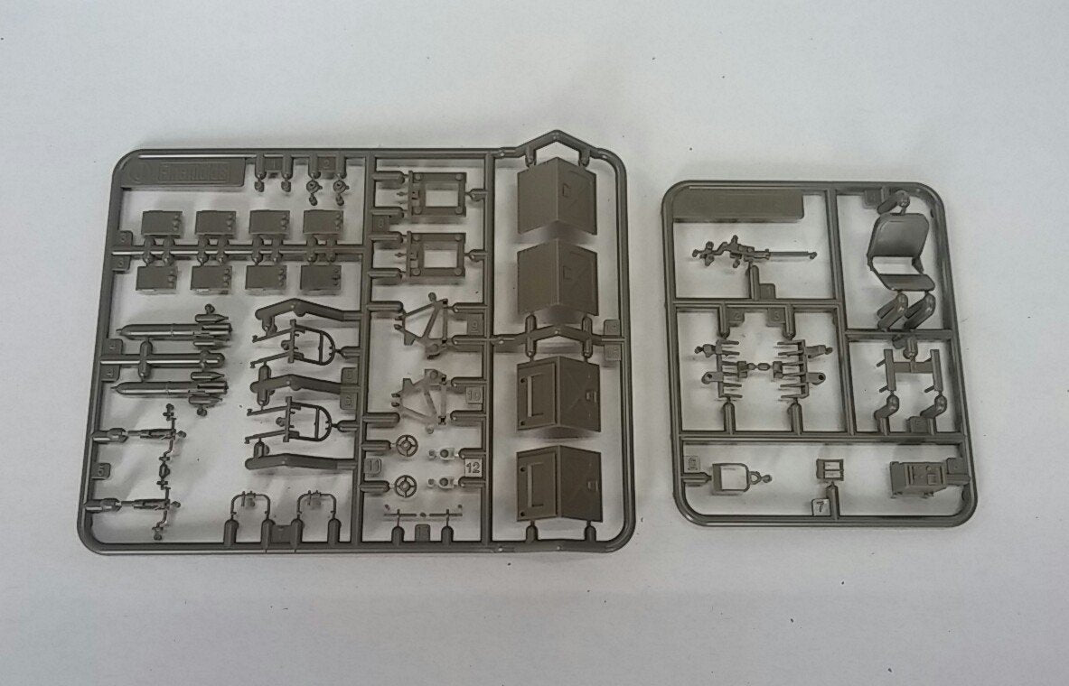 Fine Molds FM52 JGSDF Type 73 Light Truck Kyū (with Type 64 MAT) 1/35 – Bild 2
