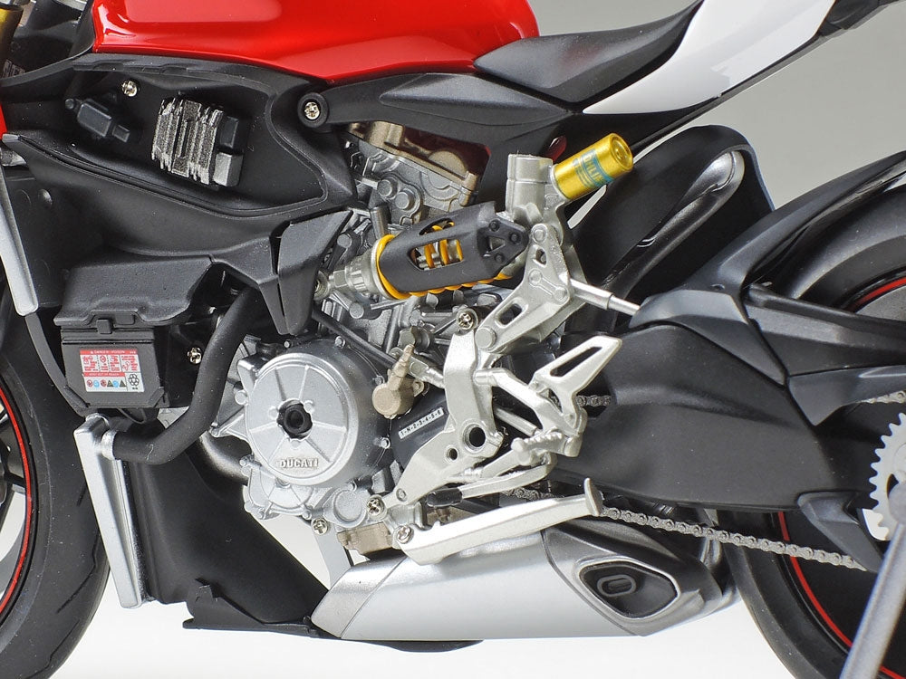 Tamiya 14132 Ducati 1199 Panigale S Tricolore 1/12 – Bild 4