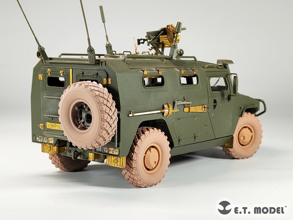 E.T. Model P35-154 Russian GAZ-233014 STS TIGER Armored High-Mobility Vehicle Sagged Wheels For Meng Kit 1/35 – zdjęcie 7