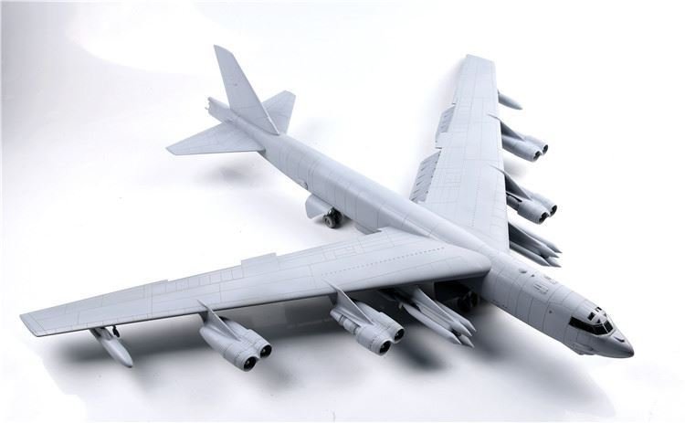 Modelcollect UA72200 B-52H U.S. Stratofortress strategic Bomber 1/72 – imagen 6