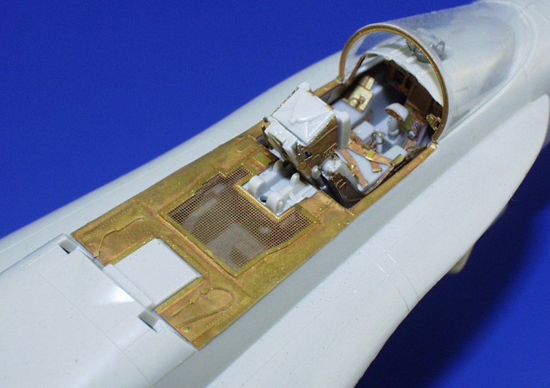 Eduard 49223 F-18C 1/48 Hasegawa – image 8