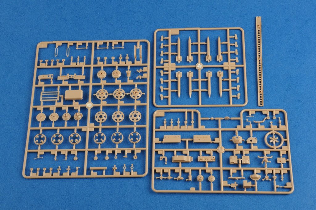 Hobby Boss 83846 Russian BM-13N 1/35 – imagen 9